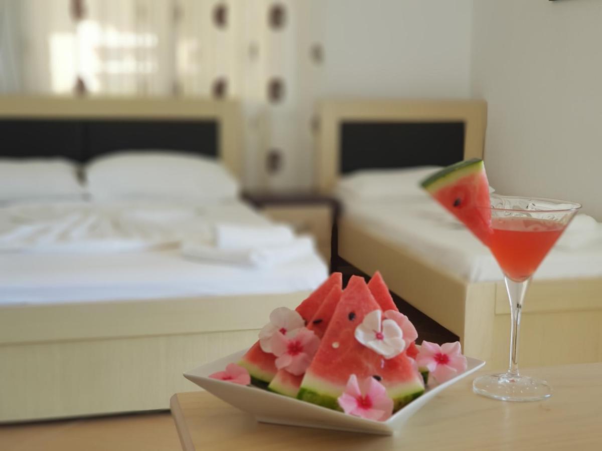 Family Hotel Haruni Ксамил Экстерьер фото