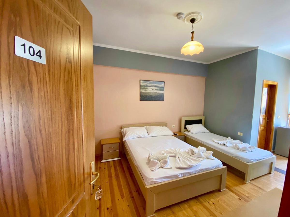 Family Hotel Haruni Ксамил Экстерьер фото
